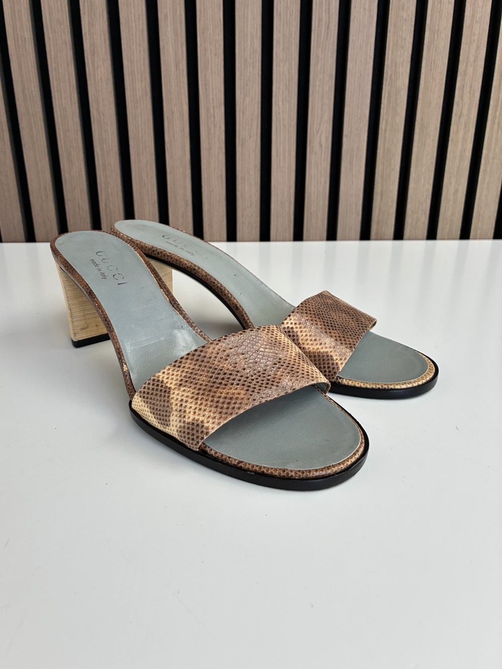 Auth VTG GUCCI Snakeskin Leather Heels